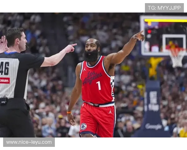 哈登挡拆拉扯对位后卫效率较上季明显提升