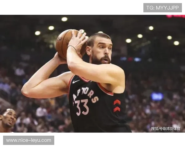 斯科蒂·皮蓬无球跑动改变防守策略拉开詹姆斯空间