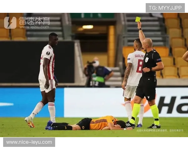 如何理解篮球合理冲撞规则的具体界定标准与裁判执法尺度